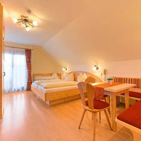 Agroturismo Allesbauer - Familie Preis