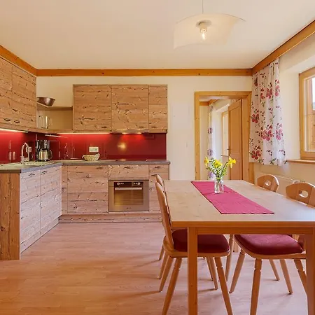 Agroturismo Allesbauer - Familie Preis