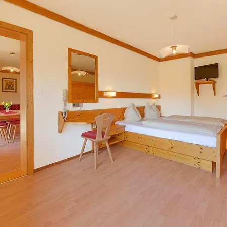 Allesbauer - Familie Preis Agroturismo Trebesing